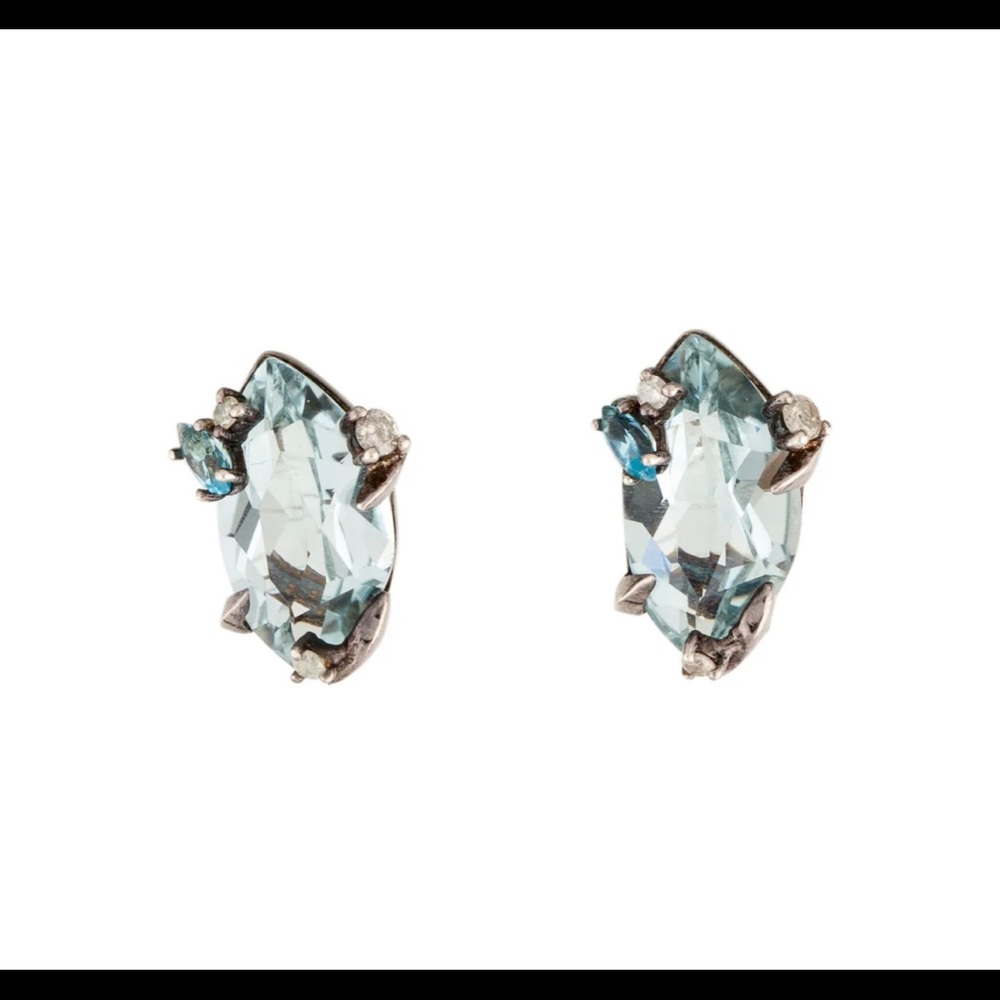Sythethetic quartz, diamond and topaz studs